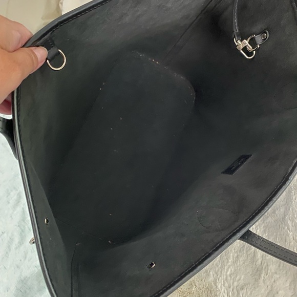 Beautiful Louis Vuitton Epi Leather Neverfull MM - Picture 7 of 14